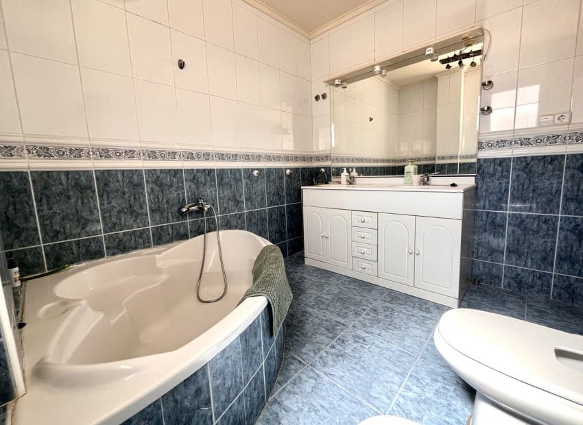 5 soverom Villa til salgs i La Zenia med svømmebasseng - € 600 000 (Ref: 9133163)