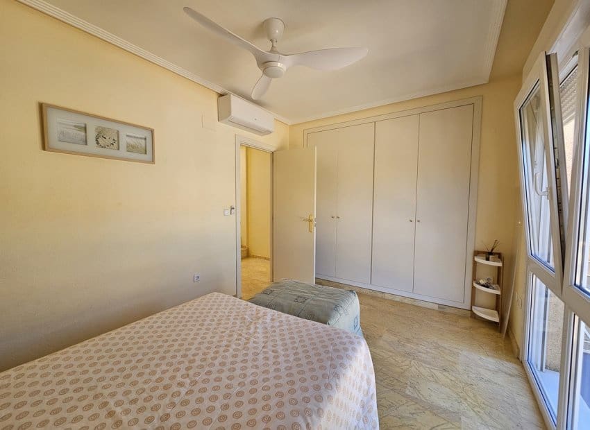 3 sypialnia Willa na sprzedaż w Cabo Roig z basenem - 549 950 € (Ref: 9133165)