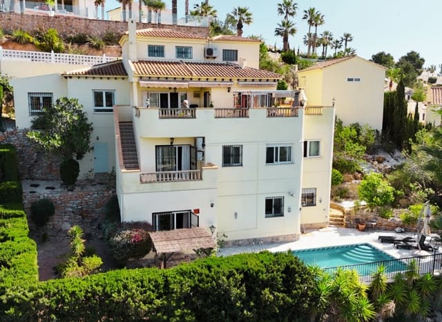 5 soveværelse Villa til salg i Las Ramblas Golf, Orihuela med swimmingpool - € 649.950 (Ref: 9133166)
