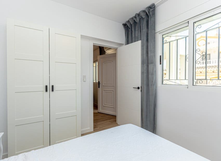 3 sypialnia Dom na sprzedaż w Los Altos z basenem - 288 000 € (Ref: 9133473)