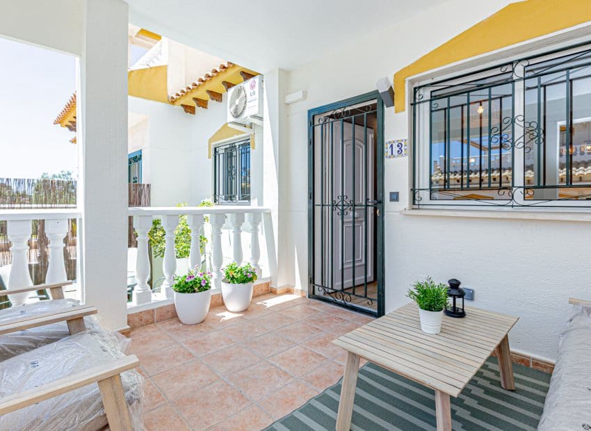 3 sypialnia Dom na sprzedaż w Los Altos z basenem - 288 000 € (Ref: 9133473)