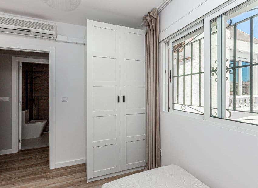 3 sypialnia Dom na sprzedaż w Los Altos z basenem - 288 000 € (Ref: 9133473)