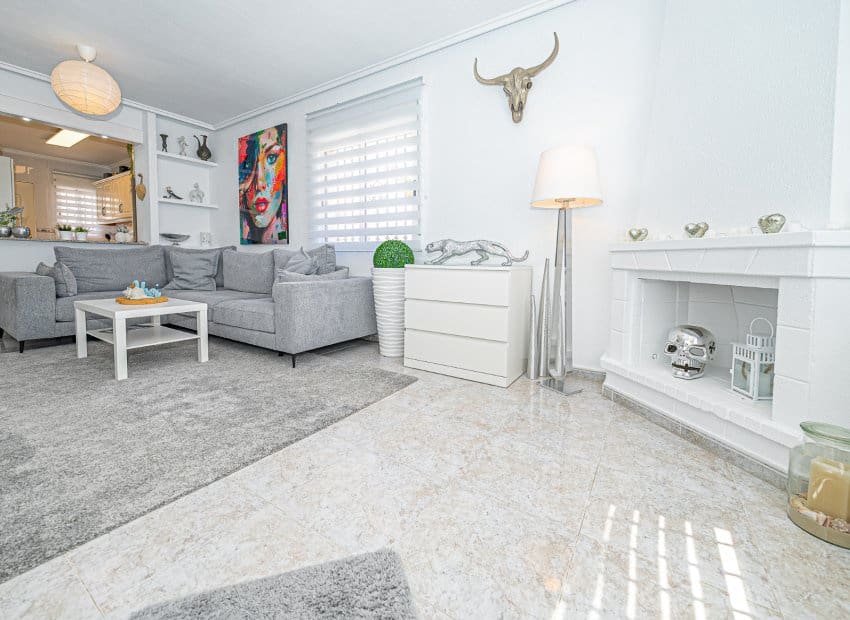 4 slaapkamer Villa te koop in Villamartin met zwembad - € 379.000 (Ref: 9133476)