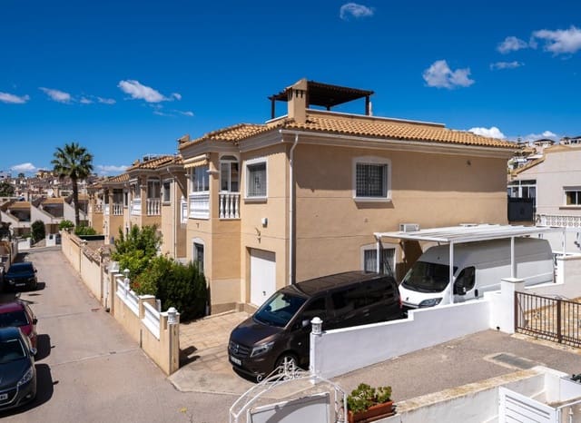 4 slaapkamer Villa te koop in Villamartin, Orihuela met zwembad - € 379.000 (Ref: 9133476)