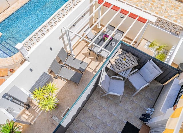 4 slaapkamer Villa te koop in Villamartin, Orihuela met zwembad - € 379.000 (Ref: 9133476)