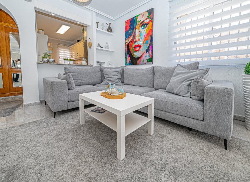 4 slaapkamer Villa te koop in Villamartin met zwembad - € 379.000 (Ref: 9133476)