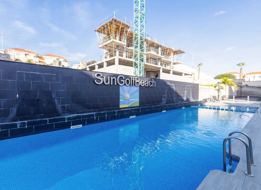 2 bedroom Apartment for sale in Villamartin with pool - € 299,000 (Ref: 9133478)