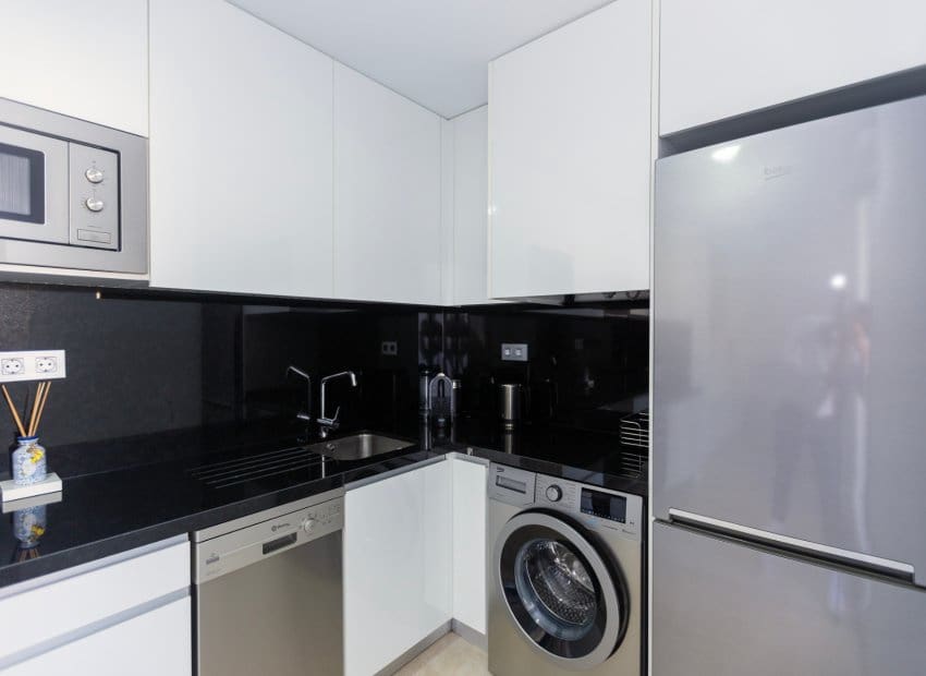 2 bedroom Apartment for sale in Villamartin with pool - € 299,000 (Ref: 9133478)