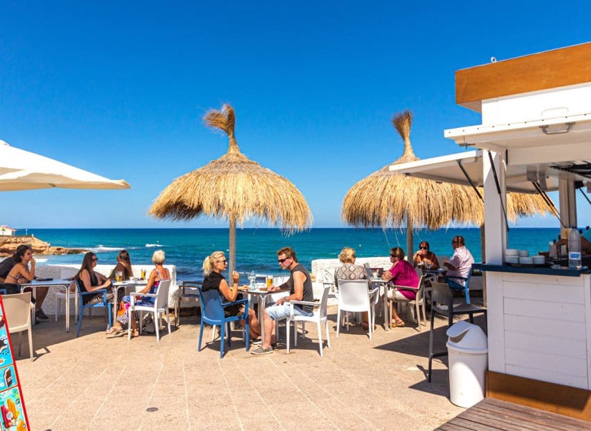 2 bedroom Apartment for sale in Villamartin with pool - € 299,000 (Ref: 9133478)