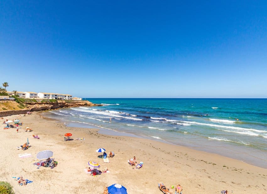 2 bedroom Apartment for sale in Villamartin with pool - € 299,000 (Ref: 9133478)