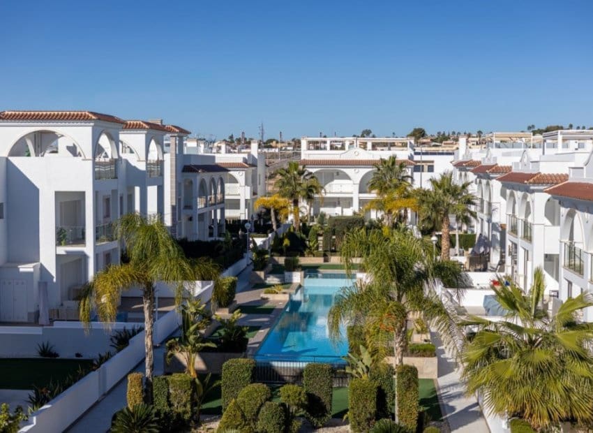 2 soveværelse Penthouse til salg i Ciudad Quesada med swimmingpool - € 299.900 (Ref: 9133677)