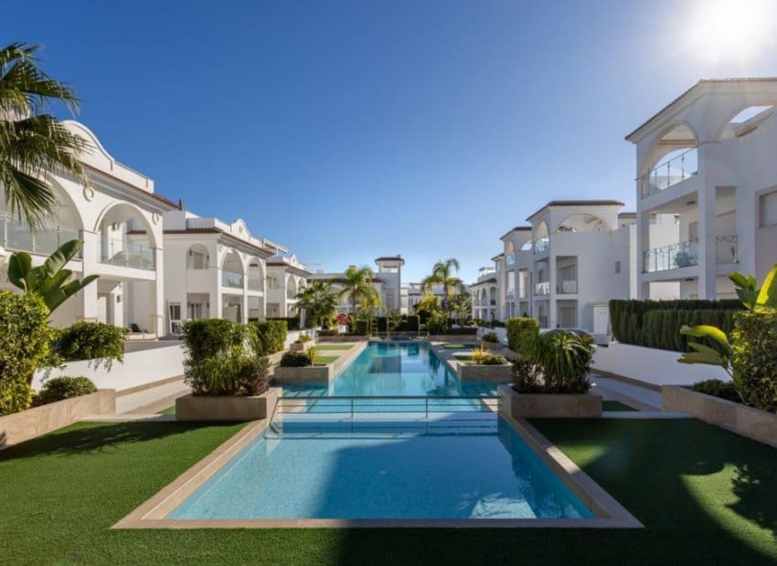 2 soveværelse Penthouse til salg i Ciudad Quesada med swimmingpool - € 299.900 (Ref: 9133677)