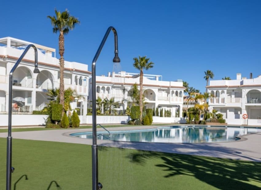 2 soveværelse Penthouse til salg i Ciudad Quesada med swimmingpool - € 299.900 (Ref: 9133677)