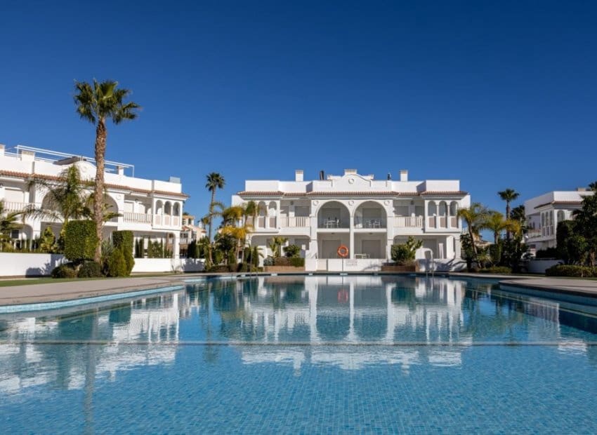 2 soveværelse Penthouse til salg i Ciudad Quesada med swimmingpool - € 299.900 (Ref: 9133677)