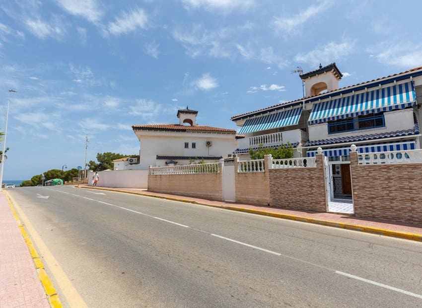 2 soverom Bungalow til salgs i La Mata med svømmebasseng - € 255 000 (Ref: 9133681)