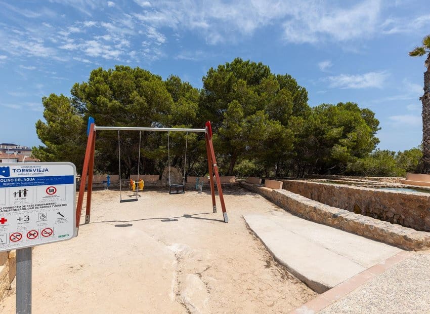 2 soverom Bungalow til salgs i La Mata med svømmebasseng - € 255 000 (Ref: 9133681)