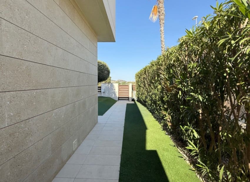 3 bedroom Villa for sale in Orihuela with pool - € 380,000 (Ref: 9133692)