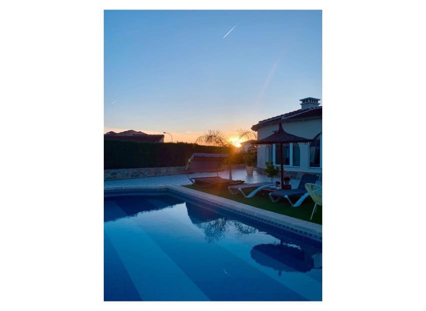 Chalet de 4 habitaciones en Ciudad Quesada en venta con piscina - 530.000 € (Ref: 9136298)