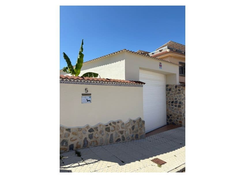 Chalet de 4 habitaciones en Ciudad Quesada en venta con piscina - 530.000 € (Ref: 9136298)