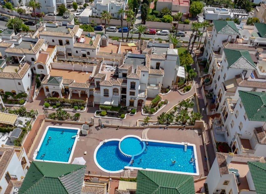 3 quarto Penthouse para venda em La Mata com piscina - 269 000 € (Ref: 9136302)