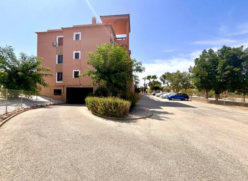 2 bedroom Apartment for sale in Villamartin with pool - € 179,999 (Ref: 9144380)