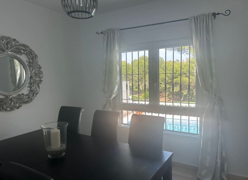 5 soveværelse Villa til salg i Orihuela Costa med swimmingpool - € 675.000 (Ref: 9144384)