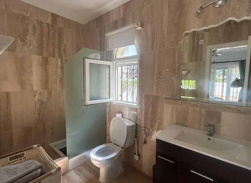 5 soveværelse Villa til salg i Orihuela Costa med swimmingpool - € 675.000 (Ref: 9144384)