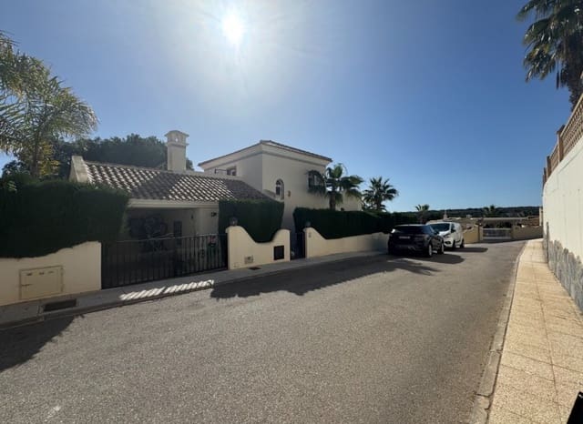 5 soveværelse Villa til salg i Lomas de Campoamor - Las Ramblas, Orihuela med swimmingpool - € 675.000 (Ref: 9144384)