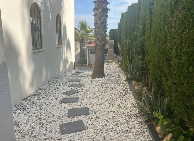 5 soveværelse Villa til salg i Lomas de Campoamor - Las Ramblas, Orihuela med swimmingpool - € 675.000 (Ref: 9144384)