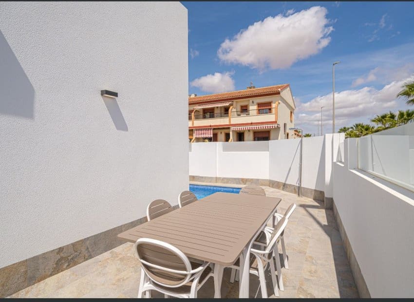 3 sovrum Villa till salu i Avileses med pool - 289 900 € (Ref: 9144387)