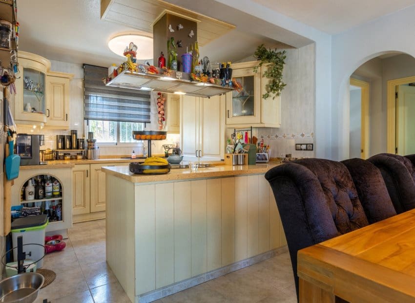 5 soveværelse Villa til salg i Benijofar med swimmingpool - € 498.000 (Ref: 9150762)