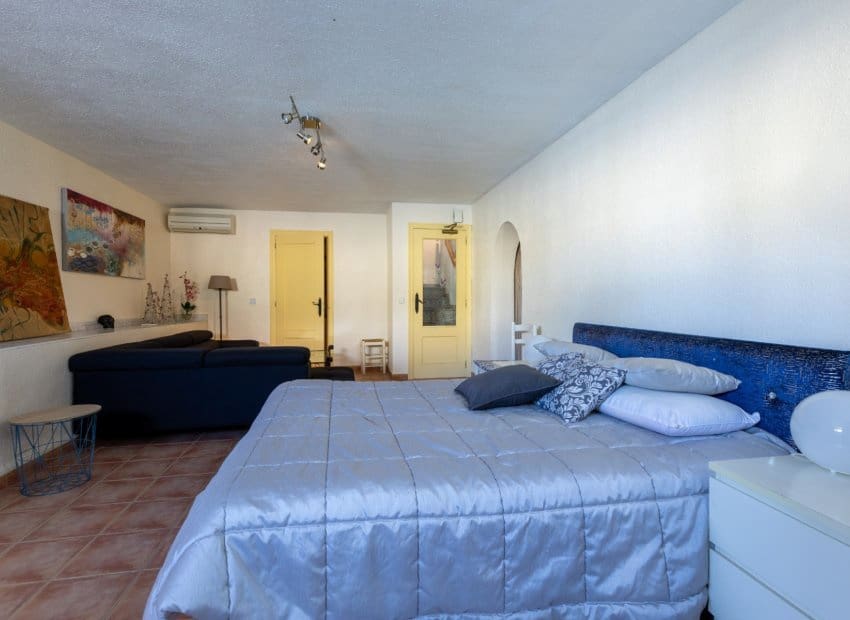 5 soveværelse Villa til salg i Benijofar med swimmingpool - € 498.000 (Ref: 9150762)