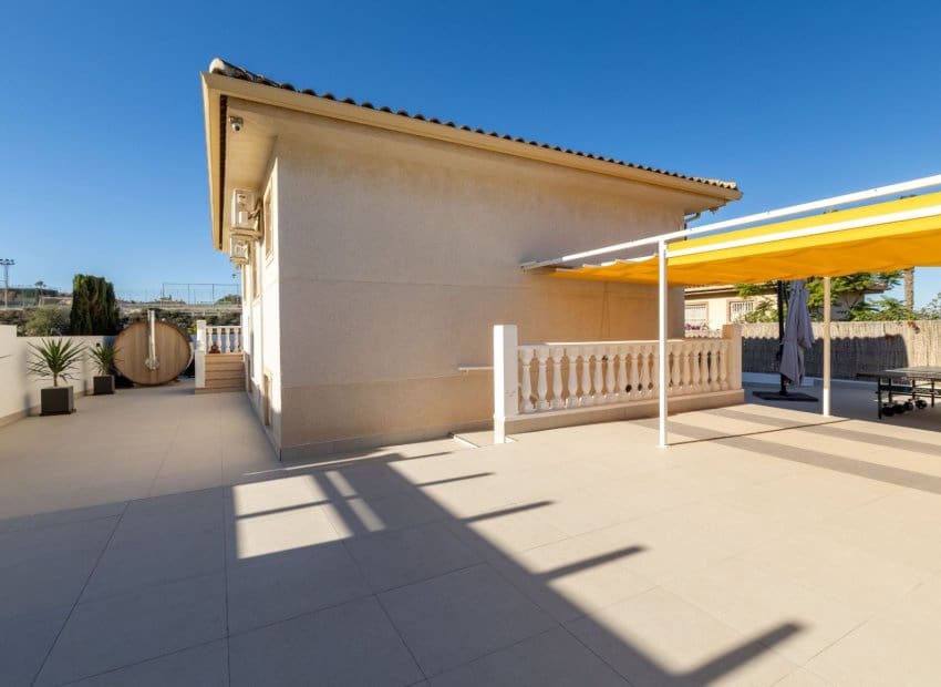 5 chambre Villa/Maison à vendre à Benijofar avec piscine - 495 000 € (Ref: 9160413)