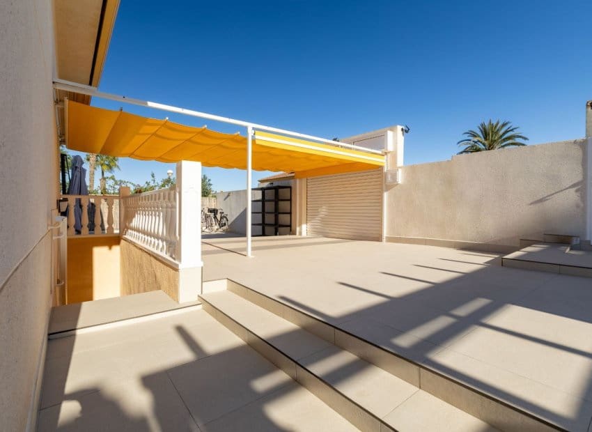 5 chambre Villa/Maison à vendre à Benijofar avec piscine - 495 000 € (Ref: 9160413)