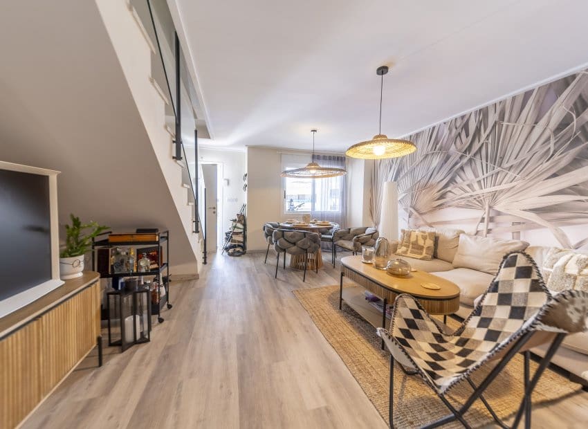 3 soverom Rekkehus til salgs i Los Altos med svømmebasseng - € 294 900 (Ref: 9160421)