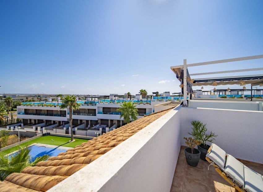 3 soverom Rekkehus til salgs i Los Altos med svømmebasseng - € 294 900 (Ref: 9160421)