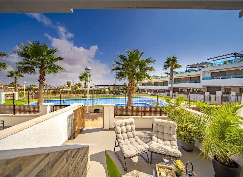 3 soverom Rekkehus til salgs i Los Altos med svømmebasseng - € 294 900 (Ref: 9160421)