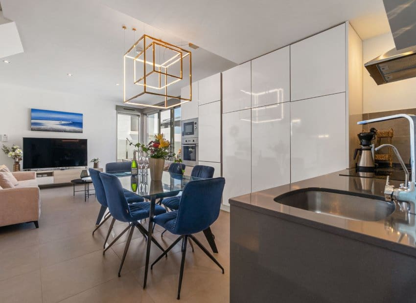 3 bedroom Villa for sale in Orihuela Costa with pool - € 429,000 (Ref: 9160429)