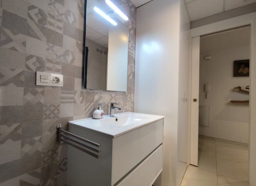 2 soveværelse Lejlighed til salg i Orihuela Costa med swimmingpool - € 246.000 (Ref: 9162676)