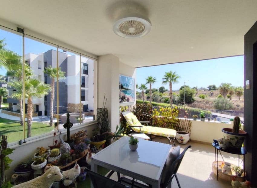 2 soveværelse Lejlighed til salg i Orihuela Costa med swimmingpool - € 246.000 (Ref: 9162676)