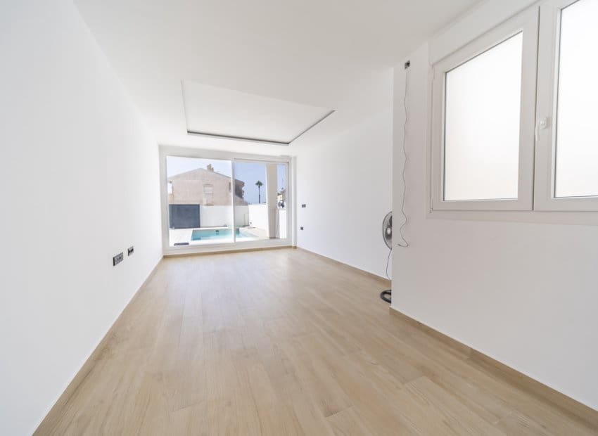 3 bedroom Villa for sale in Aguas Nuevas with pool - € 640,000 (Ref: 9175554)