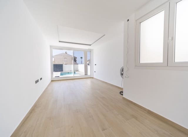 3 makuuhuone Huvila myytävänä paikassa Aguas Nuevas, Torrevieja mukana uima-altaan - 640 000 € (Ref: 9175554)