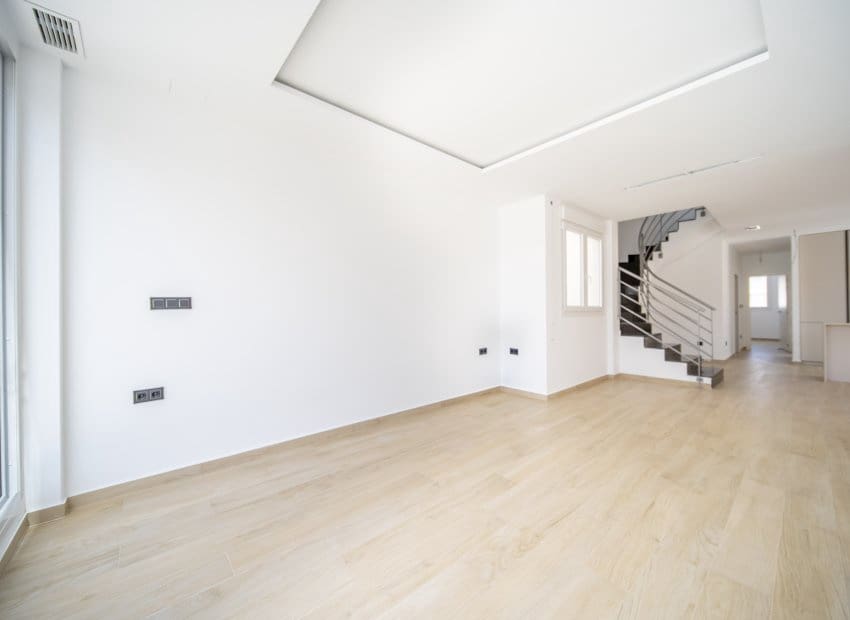 3 bedroom Villa for sale in Aguas Nuevas with pool - € 640,000 (Ref: 9175554)