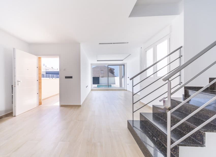 3 bedroom Villa for sale in Aguas Nuevas with pool - € 640,000 (Ref: 9175554)