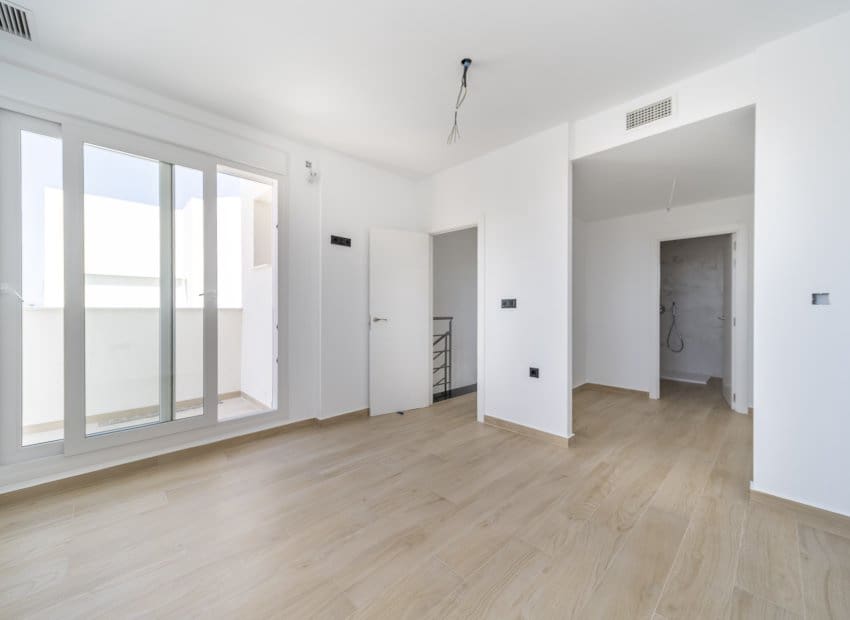 3 bedroom Villa for sale in Aguas Nuevas with pool - € 640,000 (Ref: 9175554)