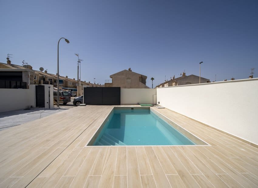 3 bedroom Villa for sale in Aguas Nuevas with pool - € 640,000 (Ref: 9175554)