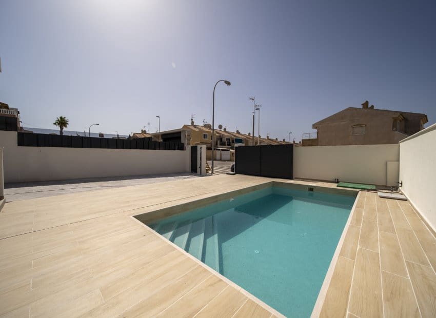 3 bedroom Villa for sale in Aguas Nuevas with pool - € 640,000 (Ref: 9175554)