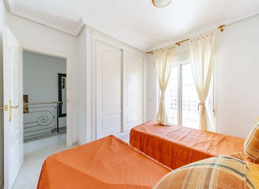 3 sypialnia Dom na sprzedaż w Dona Pepa z basenem - 205 000 € (Ref: 9175555)