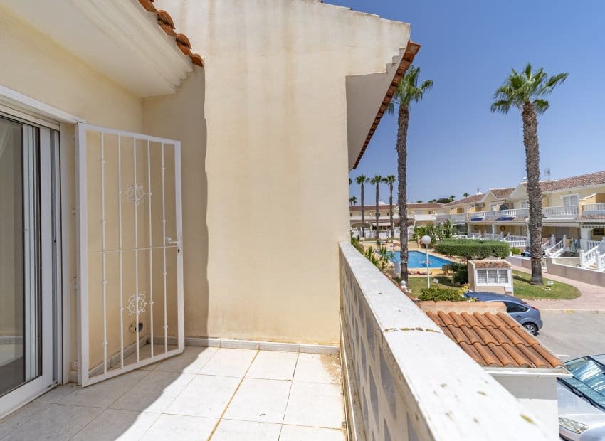 3 sypialnia Dom na sprzedaż w Dona Pepa z basenem - 205 000 € (Ref: 9175555)