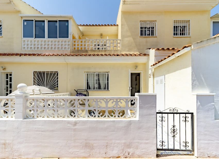 3 sypialnia Dom na sprzedaż w Dona Pepa z basenem - 205 000 € (Ref: 9175555)